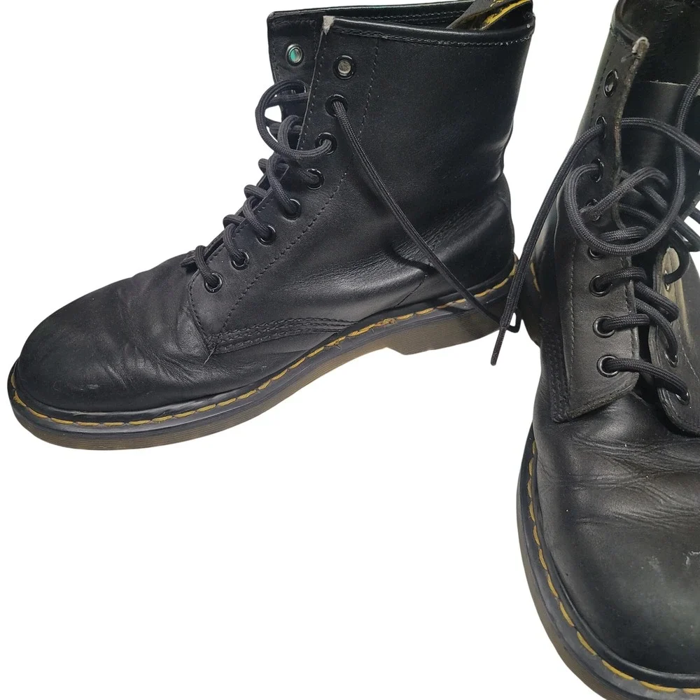 Dr. Martens Docs 1460 Black Leather‎ 8 Eye Combat Boots Mens 9 Grunge Punk Rock
